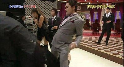 과거 일본 예능에서 성희롱 당했던 한국 아이돌 (분노) | 인스티즈