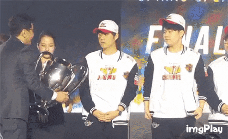 감질나게 하는 수여자 | 인스티즈