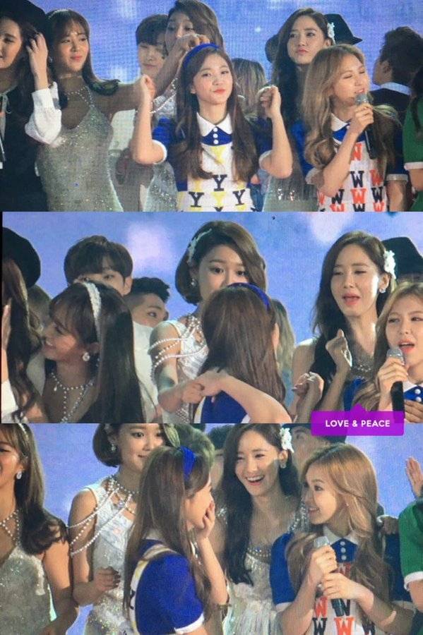 언니들한테 사랑받는 예리.gif | 인스티즈