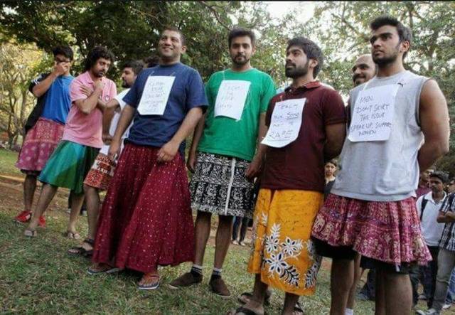 성폭행 반대 시위에 나선 인도 남자들.jpg | 인스티즈