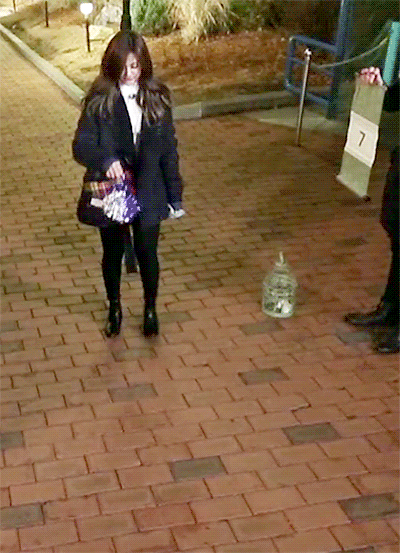 제기차기 하는 쯔위.gif | 인스티즈