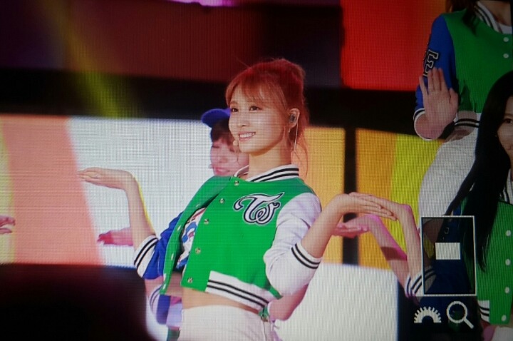 [트와이스] 묶은 모모는 진리... | 인스티즈