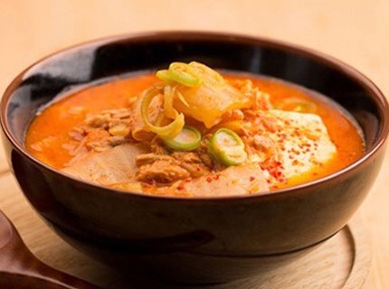 김치찌개 숙명의 라이벌들: 승자를 가릴때가왔다 | 인스티즈