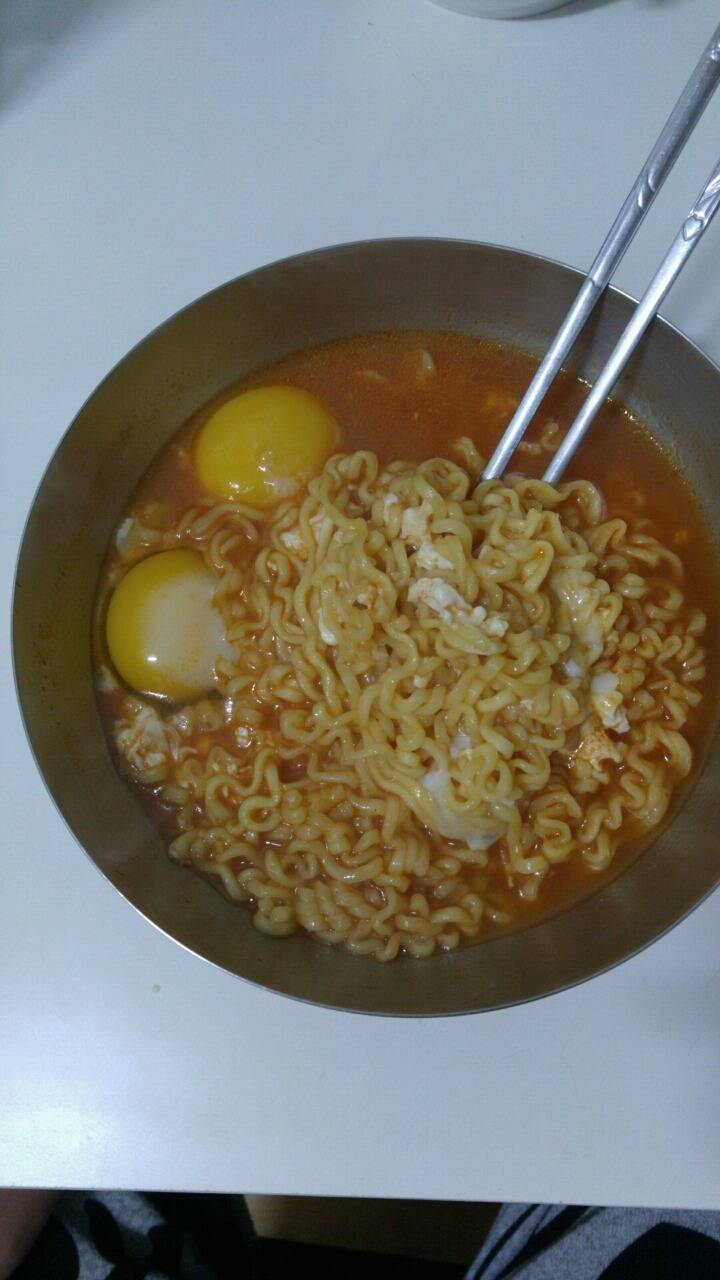 은근히 호불호 갈리는 라면 | 인스티즈