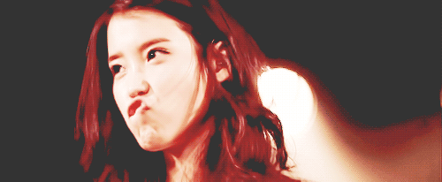 앙탈부리는 아이유.gif | 인스티즈