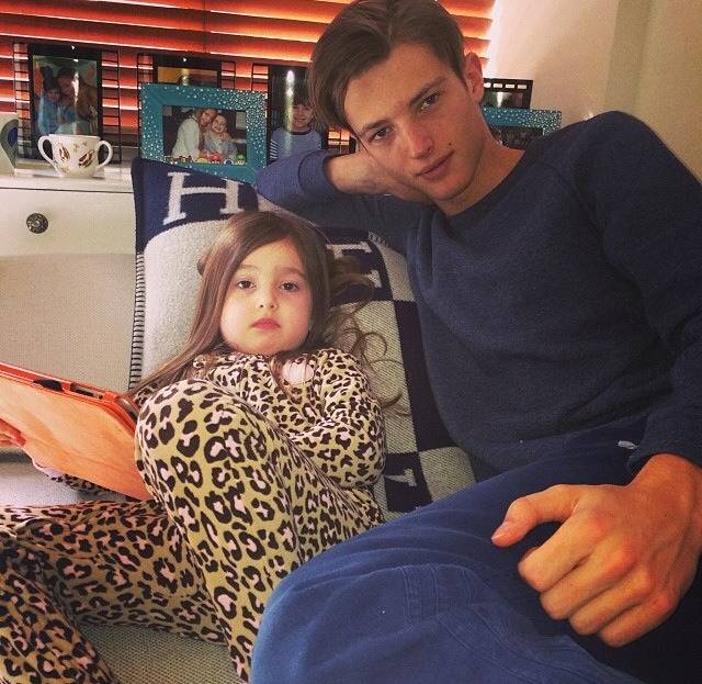 뉴욕의 흔한 베이비시터 | 인스티즈