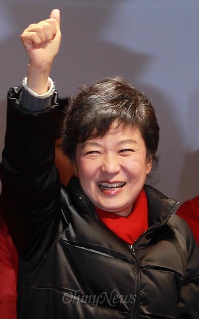 ???: 아니 저 누나는 왜 맨날 저러냐 | 인스티즈