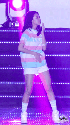 트와이스 뮤비 세편 1억뷰 달성 | 인스티즈