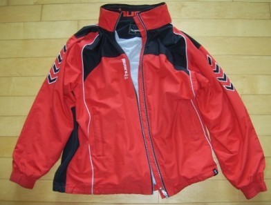 한때 중고등학교에서 좀 잘나가던 아이들의 상징과도 같았던옷.jpg | 인스티즈