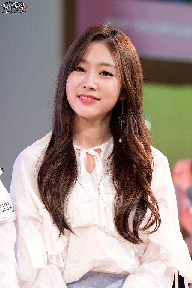 [러블리즈] 아틀레티코의 마킹은 누가 좋을까 생각하다가 지수 | 인스티즈