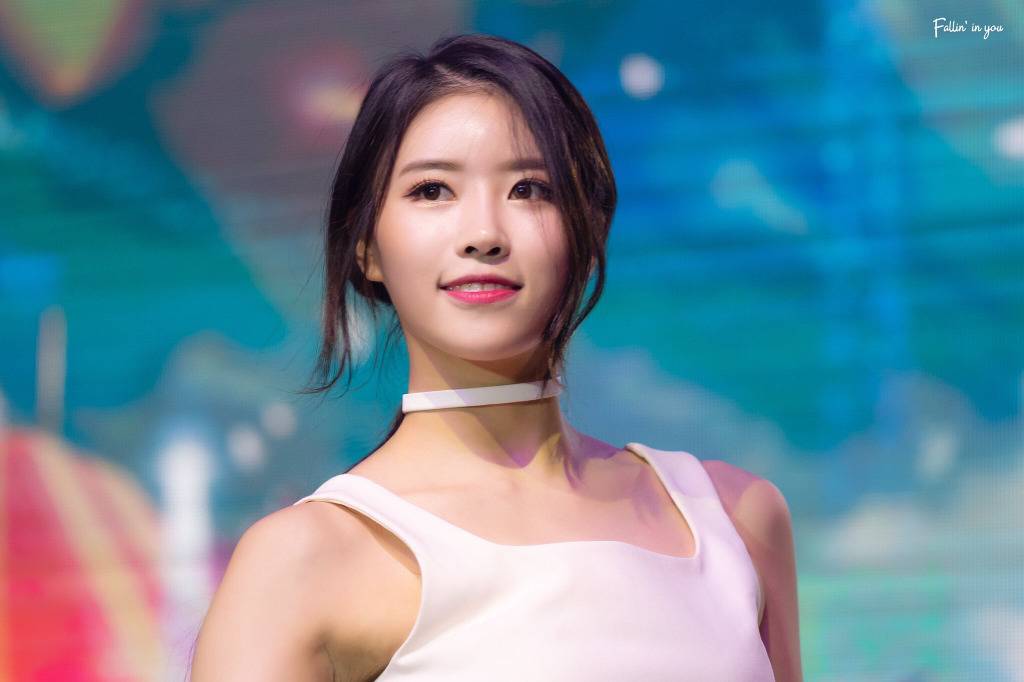 [러블리즈] 아침 밥도 먹었으니 양치질 하러 갈거라서 미주 | 인스티즈