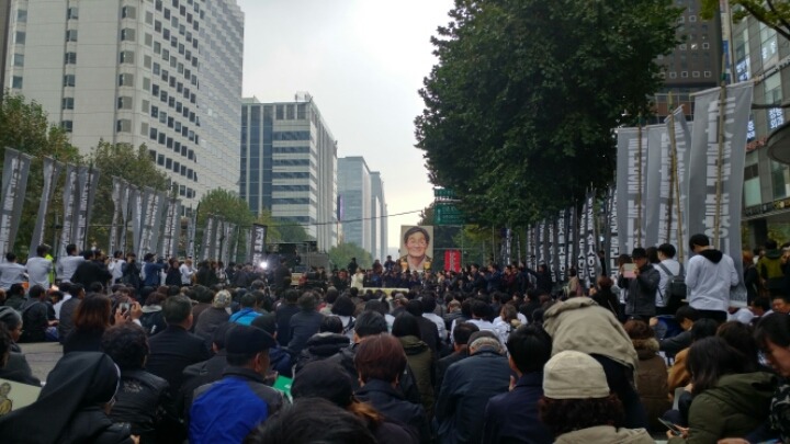 백남기 어르신 노제를 하고 있습니다 | 인스티즈