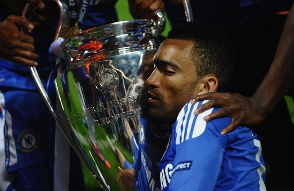 ??? : 트로피는 그렇게 드는게 아냐 | 인스티즈