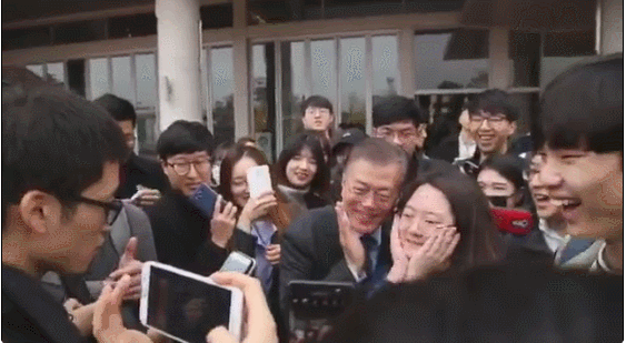 나이 불문 국민들이 편안하게 대할 수 있는 전 대표 | 인스티즈