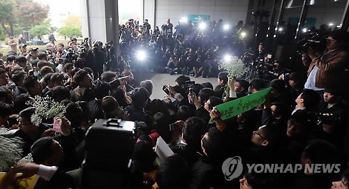 [문재인] 2012년 대선 후 정치 보복 당할뻔했던 문재인... | 인스티즈