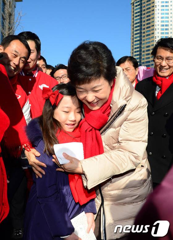애들이 좋아하는거같은 사람 vs 애들이 싫어하는거같은 사람 | 인스티즈