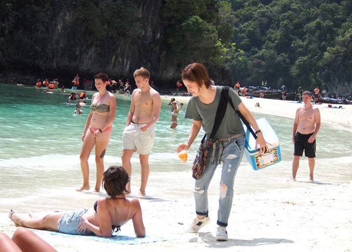 태국에서 드라마 촬영했었던 문채원 | 인스티즈