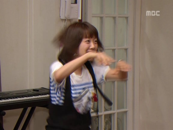 [거침없이하이킥] 랩퍼민정 때문에 고통받는 순재 ㅋㅋㅋㅋㅋㅋㅋㅋ.jpg | 인스티즈