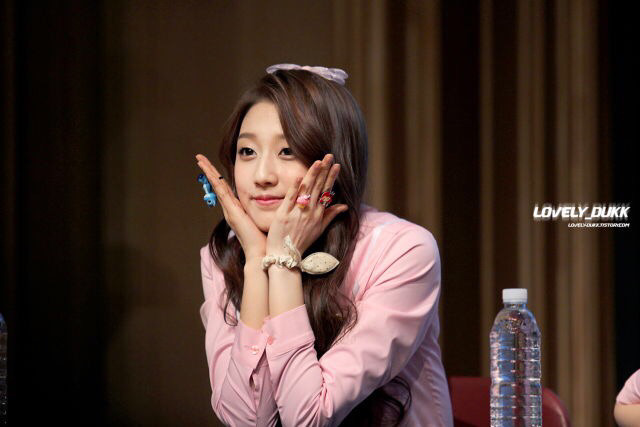 닭갈비 먹은 후에 보는 예인이 | 인스티즈