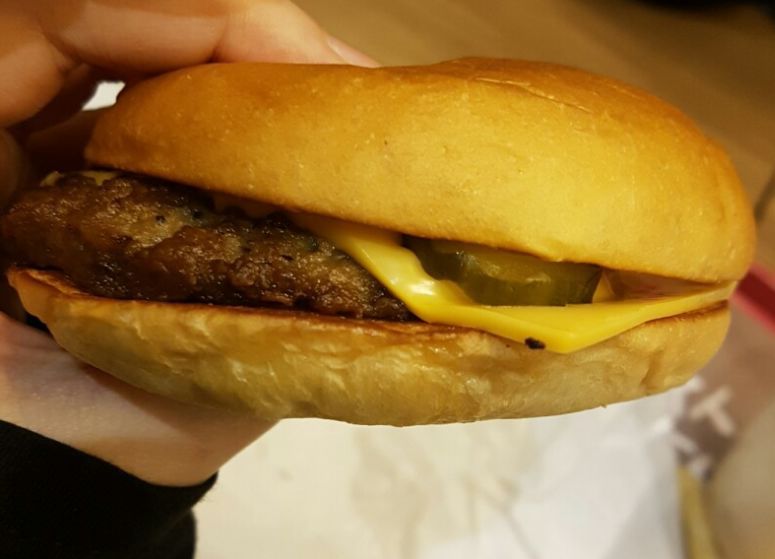 롯데리아 신메뉴 클래식치즈버거 실사들 | 인스티즈