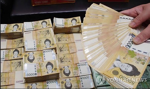 공짜로 5억 받기 vs 50％확률로 1000억 받기 .jpg | 인스티즈