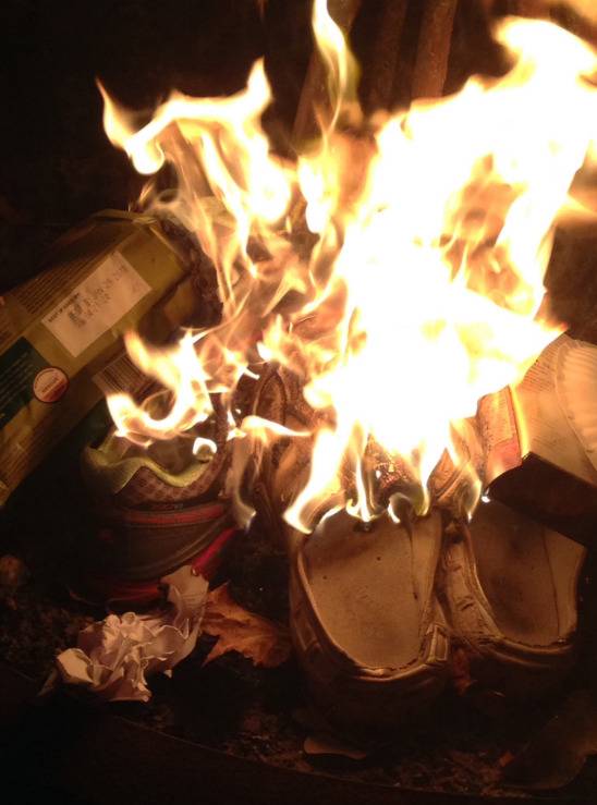 뉴발란스가 트럼프를 지지했다는걸 안 후 미국 사람들의 분노 | 인스티즈