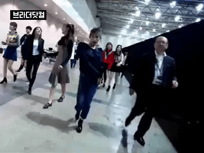 까불 사나 | 인스티즈