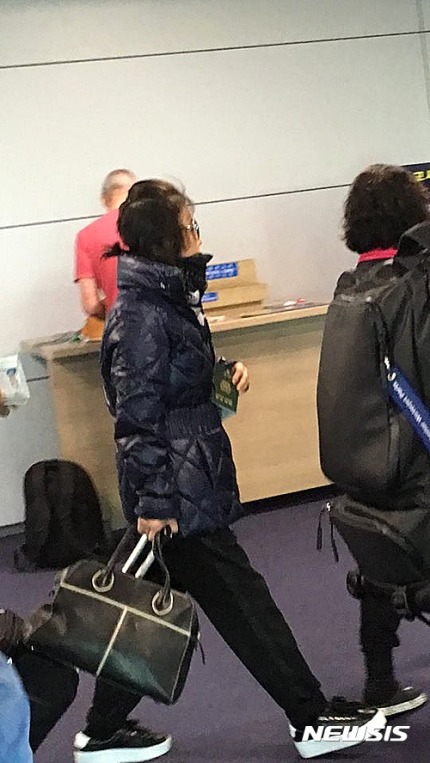 최순실 입국사진.jpg | 인스티즈