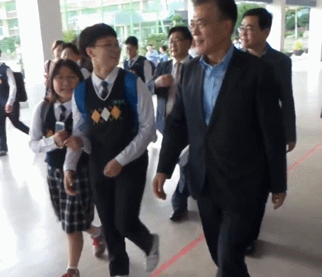 나이 불문 국민들이 편안하게 대할 수 있는 전 대표 | 인스티즈