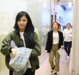 걸음걸이로 보는 트와이스 | 인스티즈