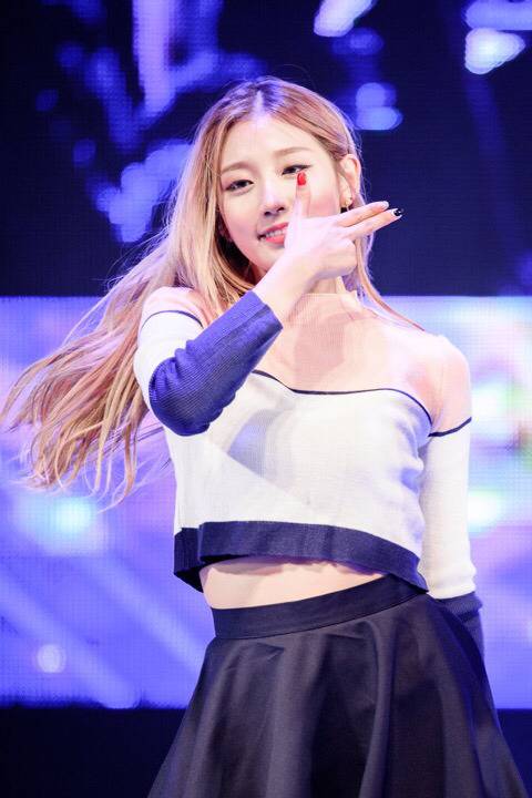 닭갈비 먹은 후에 보는 예인이 | 인스티즈