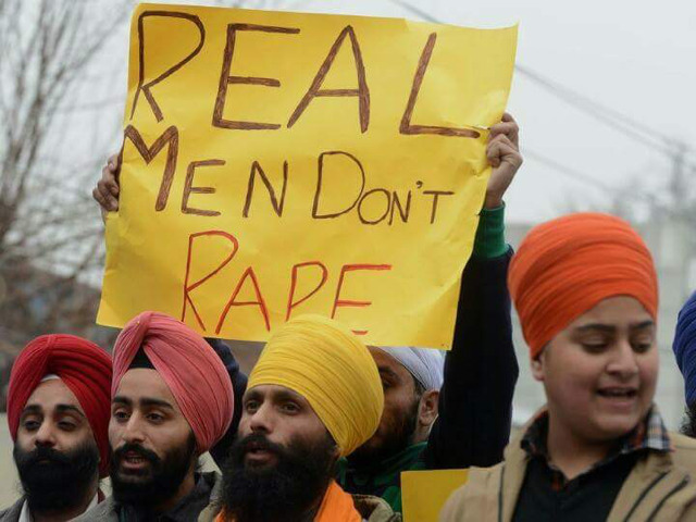 성폭행 반대 시위에 나선 인도 남자들.jpg | 인스티즈