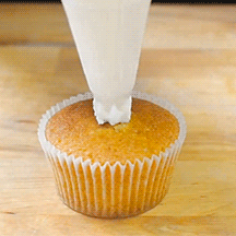 [컵케익] 그저 최면에 걸린듯 멍하니 바라만보긔.gif | 인스티즈