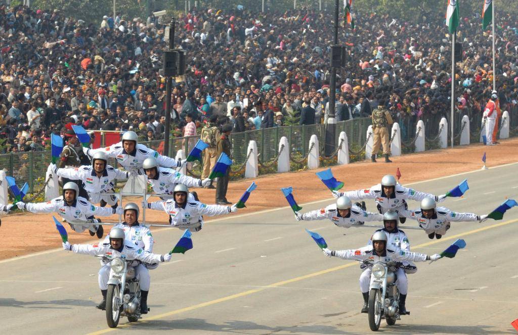 중국도 긴장케 한 인도 국군의날 모습 | 인스티즈