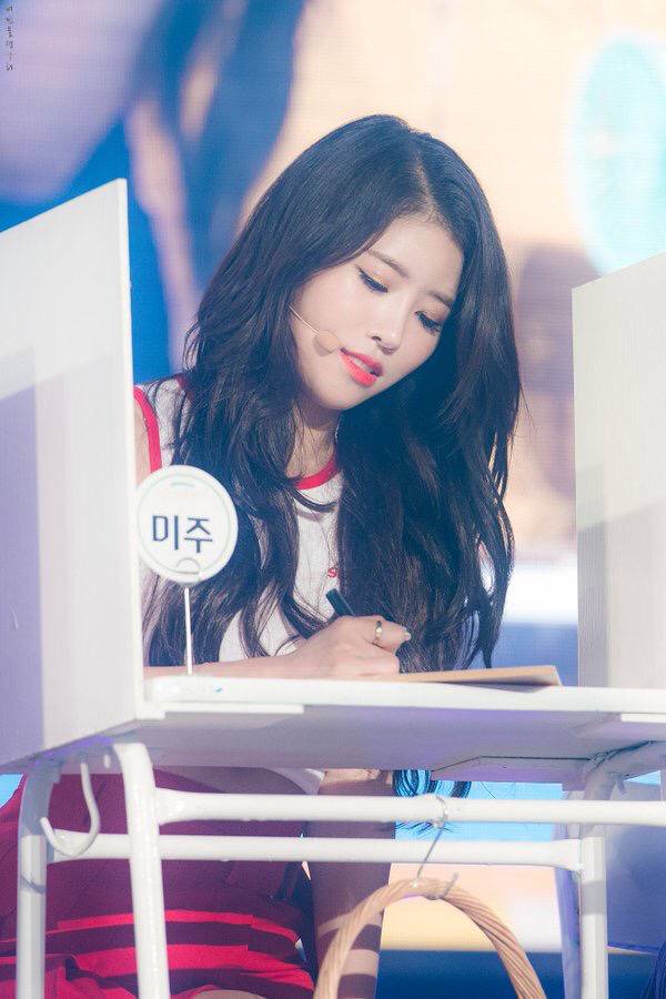 [러블리즈] 아침 밥도 먹었으니 양치질 하러 갈거라서 미주 | 인스티즈