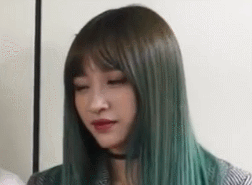 또 막내 몸매 감상하는 하니.gif | 인스티즈