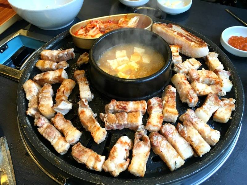 [엉터리생고기] 삼겹살 무한리필 프랜차이즈 엉터리 생고기.jpg | 인스티즈