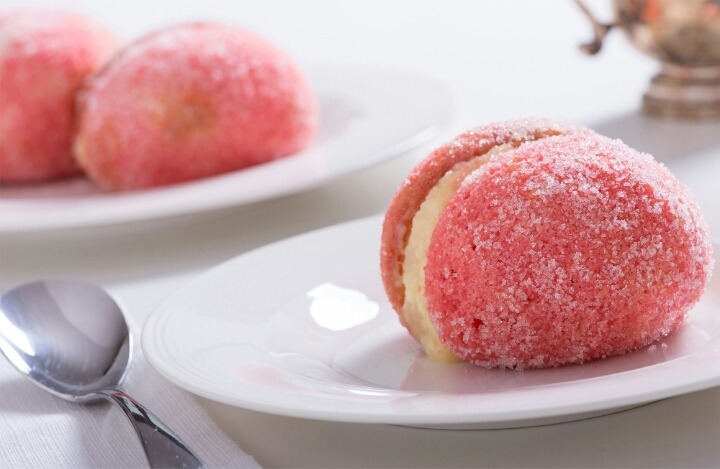 이탈리아에서 판매하는 복숭아 크림빵..jpg | 인스티즈