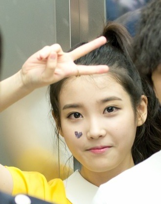 매력있는 아이유 | 인스티즈