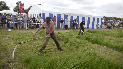 낫 VS 예초기.GIF | 인스티즈