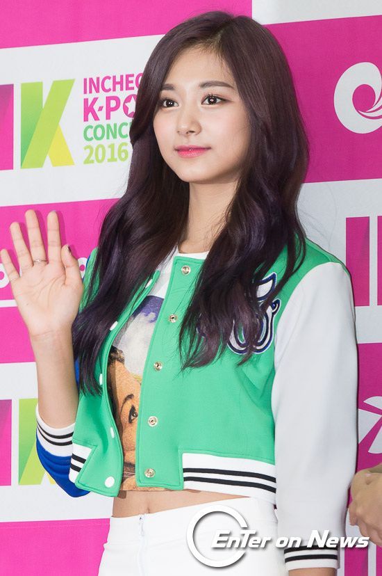 오늘자 염색한 쯔위ㄷㄷㄷ | 인스티즈