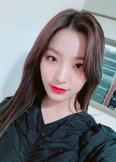 프로미스나인 이새롬 | 인스티즈