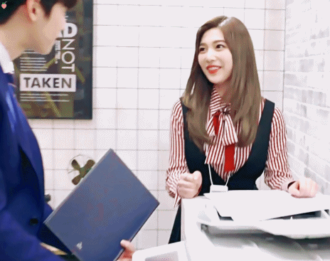 레드벨벳 조이.gif | 인스티즈