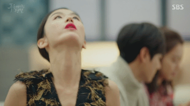 [푸른바다의전설] 쓸데없이 과자 잘 던지는 청이 | 인스티즈