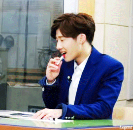 남돌에게 여자형제가 있는지 확인하는 방법.gif | 인스티즈