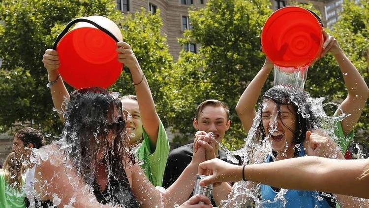 아이스버킷 챌린지를 기억하시나요? | 인스티즈