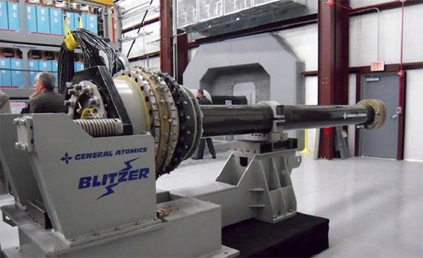 슬로모션으로 보는 최고의 무기발사장면 | 인스티즈