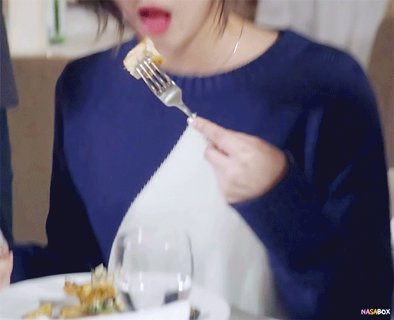 먹는모습도 이쁜 사나 | 인스티즈