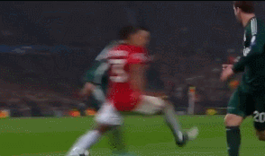 친정팀을 상대로 골을 넣고 난뒤 매너를 지키는 선수들 | 인스티즈