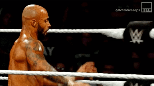 지난주에 열린 NXT 테이크오버-브루클린 4 최고의 경기 애덤 콜 VS 리코셰 경기에서 나온 미친 장면들.gif | 인스티즈